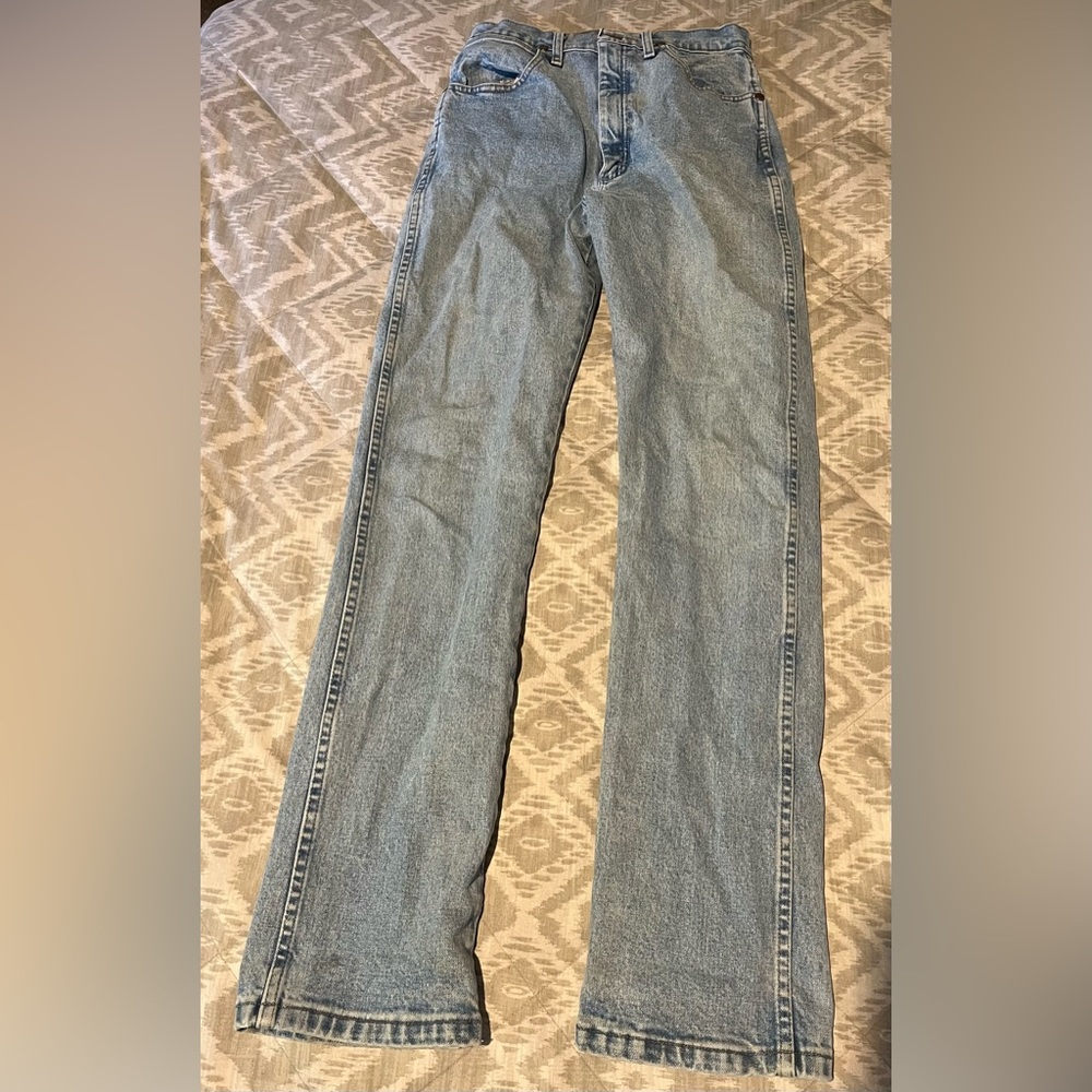 Women’s Cowboy Cut Wranglers